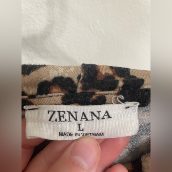 2 Zenana Hoodies!! - Picture 2 of 2